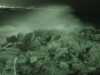 Nchtlicher Sturm vor Antibes. Diese Fontne ist etwa 3 Meter hoch.