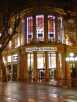 Crdit Lyonnais und Virgin Megastore.