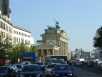 Brandenburger Tor mitten im Verkehrschaos